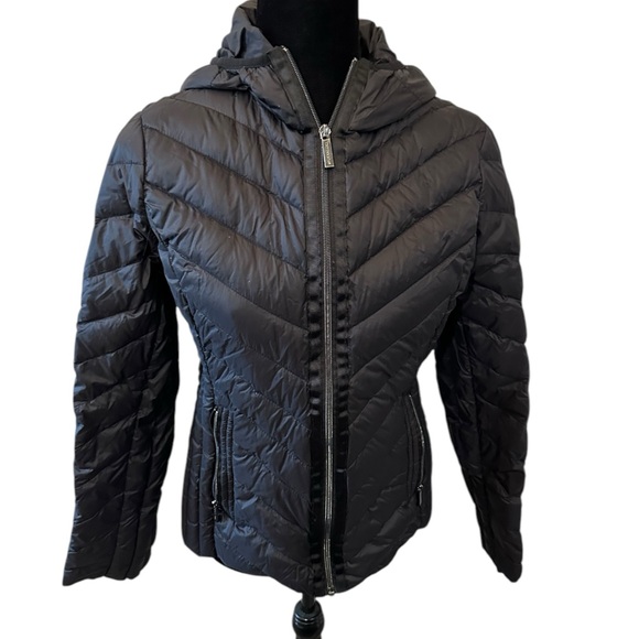 Women’s Michael KORS Black Packable Down Fill Puffer Jacket, Size Small. - Picture 13 of 13